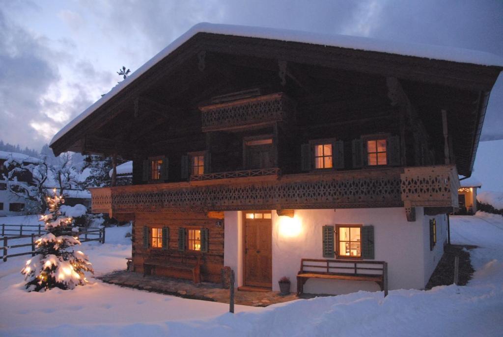 Ferienhaus Kramerl บาด ฮาริง ภายนอก รูปภาพ